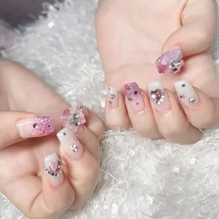 ネイル Nail&eye Belire 新宿のネイルデザイン