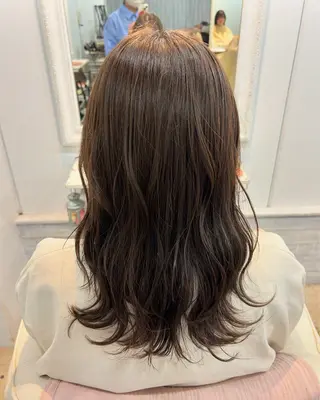 ロング 2月albero勤務 野口晴菜のヘアスタイル