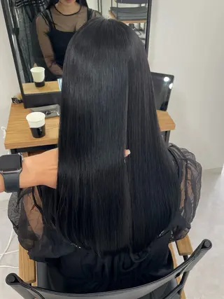 ロング カラー Mina/岡山/矯正 ブリーチ/レイヤーのヘアスタイル