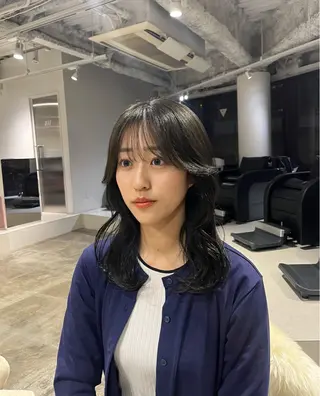 ミディアム 🟡ひろの/ツヤ カラー/髪質改善🟡のヘアスタイル