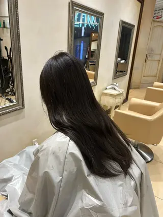 ロング カラー レイヤーカット/ 透明感カラー/カナのヘアスタイル