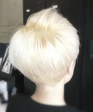 ショート カラー Homie 所属・★竹本 千春★のヘアスタイル