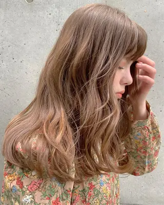 セミロング 榎園 由美のヘアスタイル