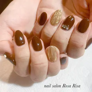 ミディアム ネイル ネイルスタジオ シェイクユアハンズのネイルデザイン