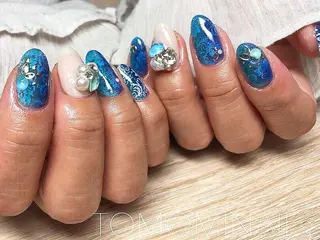 ネイル private salon TOMOMINAILs所属・TOMOMI NAILsのネイルデザイン
