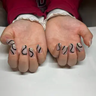 ネイル イーミリー市川店 moekaのネイルデザイン