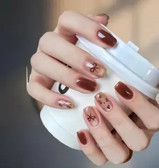 ネイル 高木 維麗絲のネイルデザイン