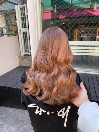 カラー デザインカラー MIKU🦋のヘアスタイル