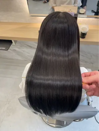 ロング カラー eN° by youres hair 銀座店所属・レイヤー/髪質改善/ 銀座艶カラー🌱森田のヘアスタイル