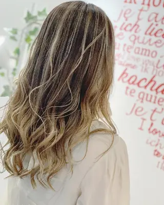 セミロング クリーピー　オーナー 福田 将太のヘアスタイル