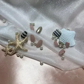 ネイル ♾nail 恵美のマツエク・マツパデザイン