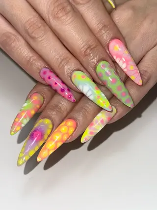 ネイル 上原 悠紀のネイルデザイン