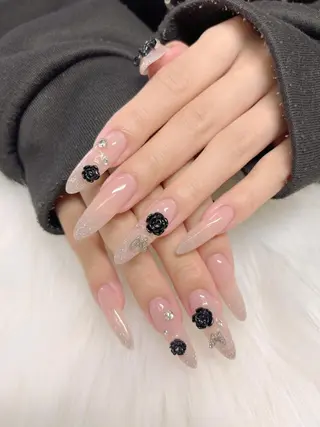 ネイル リラネイル Aikenのネイルデザイン