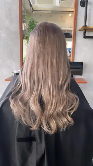 ロング andKおもろまち店 艶ダブルカラー✨のヘアスタイル