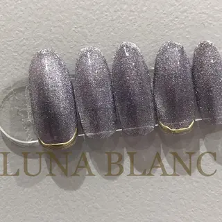 ミディアム nail LUNA BLANCのネイルデザイン