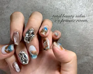 ネイル LAVISH nail salonのネイルデザイン