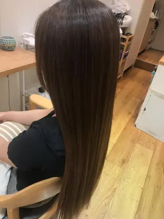ロング 石井 さくらのヘアスタイル