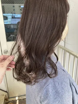 セミロング roka ノゾミのヘアスタイル