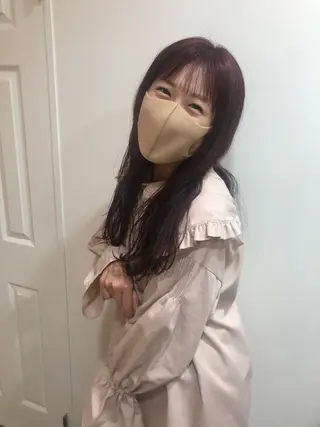 ロング カラー MIOベージュカラー 柔らかいカラーのヘアスタイル