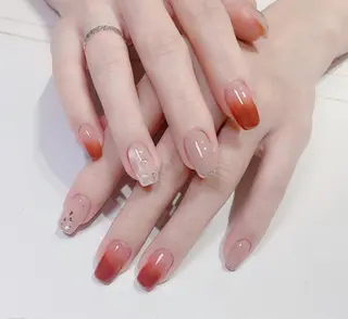 ネイル AngelChris ビューティーサロンのネイルデザイン