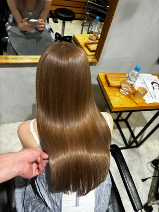 ロング hoNua. 栄/透明感カラーのヘアスタイル