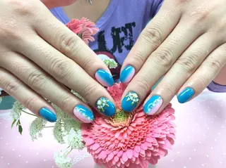 ネイル ユリシスネイル 担当近藤のネイルデザイン