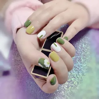 ネイル 🦋ネイルサロン ブラン🌈ゆりのネイルデザイン