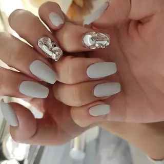 ネイル RUNWAY 　　の眉毛・アイブロウイメージ