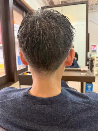 ショート 勝連 利恵のヘアスタイル