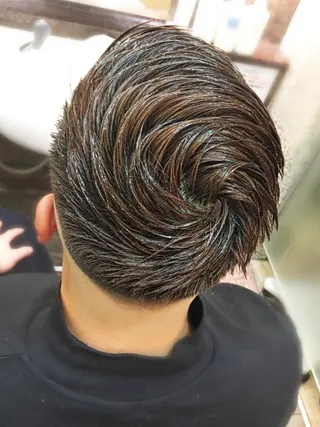 ショート ゼロスバーバーショップ所属・予約1000件超 ✨メンズパーマのヘアスタイル