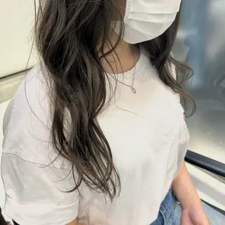 ロング 三上 恵里奈のヘアスタイル