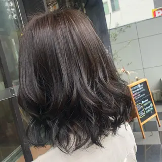 カラー 山崎 絵莉香のヘアスタイル