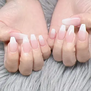 ネイル 個室ネイルサロンDolly  Girl〜ドーリーガール〜所属・DollyGirl KYOKOのネイルデザイン