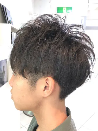 ショート 保住 亮太のヘアスタイル