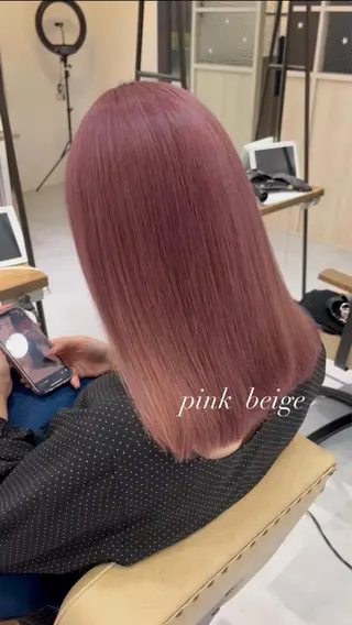 ロング メンズバレイヤージュ 斉藤春のヘアスタイル