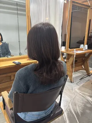 セミロング 金山/栄 伊藤菜々夏のヘアスタイル