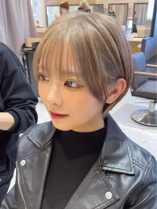 ショート カラー ハイトーンヘア れおん🌙のヘアスタイル