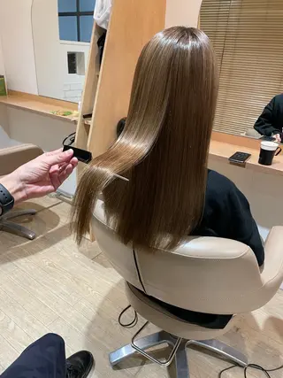 セミロング カラー 《髪質改善✖️オリー ブ🧸》小嶋拓也のヘアスタイル