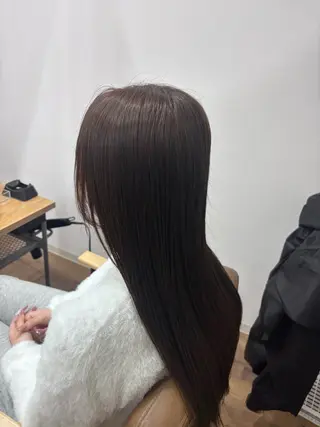 カラー Marina / YUCCAのヘアスタイル