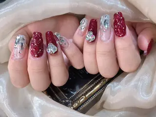 ネイル Queens 榊 まおのネイルデザイン