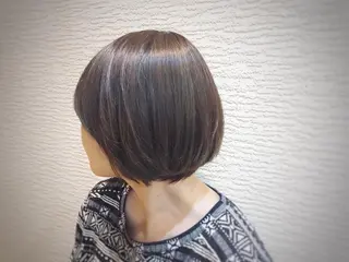 ショート カラー mickey .のヘアスタイル