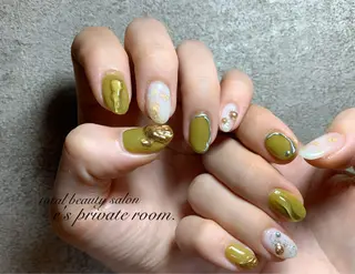 ネイル LAVISH nail salonのネイルデザイン