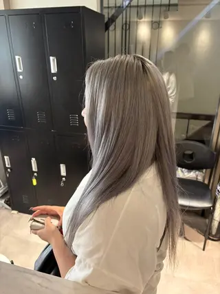 ロング カラー Seleneコウキ ブリーチ/ハイトーンのヘアスタイル