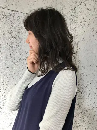 セミロング カラー steed tokyo所属・KOOKI スティードトーキョーのヘアスタイル