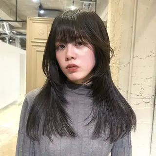 セミロング suu 渋谷所属・Mirai /ナチュラルモードのヘアスタイル