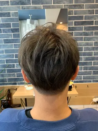 カラー メンズ 川野 賢のヘアスタイル