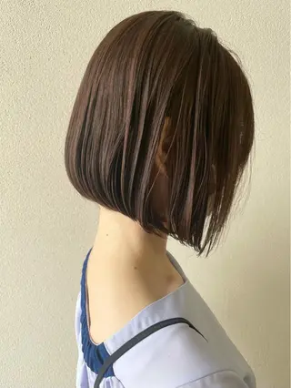 ショート 沢田 瞳のヘアスタイル