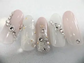 ネイル マツエク・マツパ AB マツエクネイルサロンのネイルデザイン