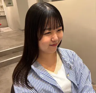 ロング 山下 ちひろのヘアスタイル