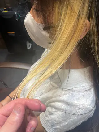 ロング カラー ブリーチ＆縮毛矯正 🧸tomoki🧸のヘアスタイル